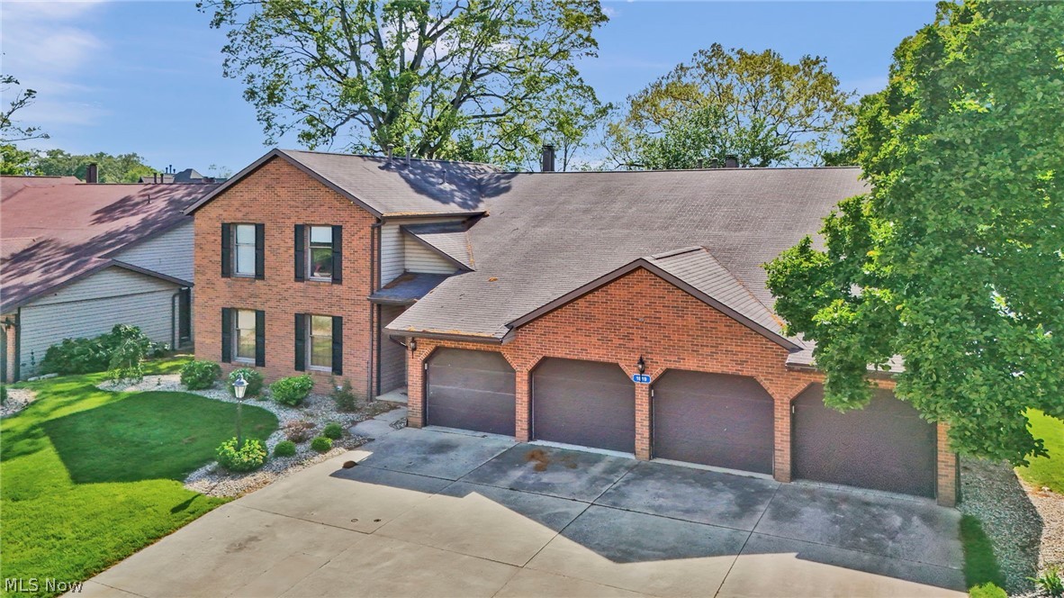1819 Harbour Circle Northwest Canton, OH 44708 - Photo 4 of 34