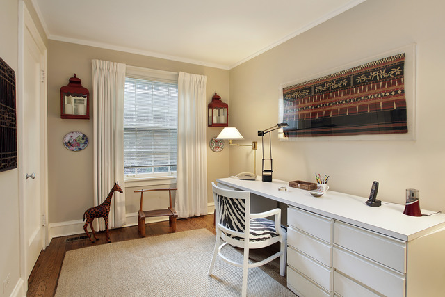 645 Hill Road Winnetka, IL 60093 - Photo 10 of 12 a room with a table chairs and a workspace