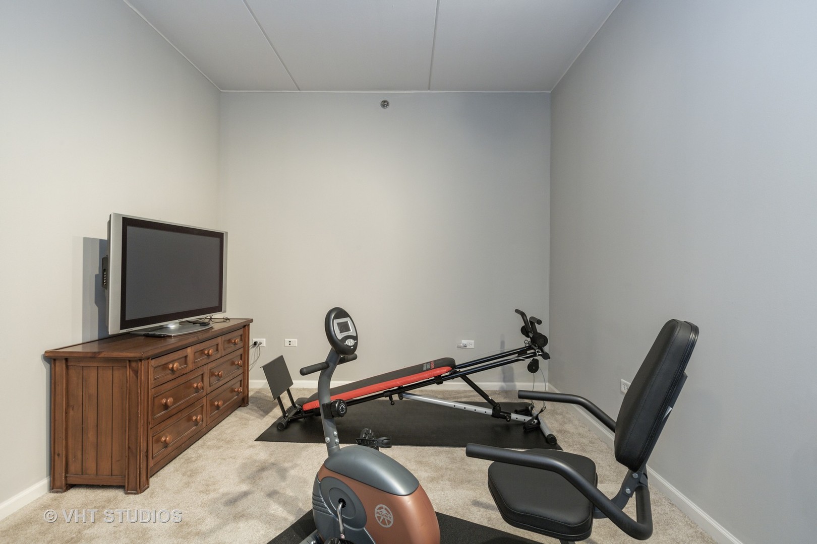 1199 East Port Clinton Road, Unit 303 Vernon Hills, IL 60061 - Photo 18 of 21
