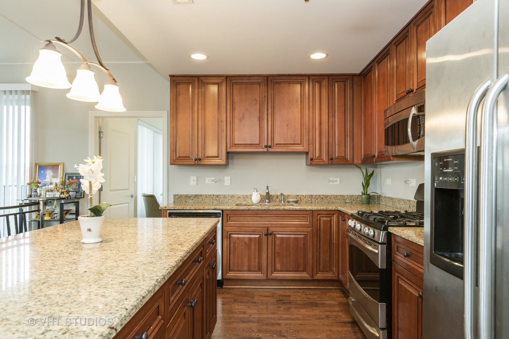 1199 East Port Clinton Road, Unit 303 Vernon Hills, IL 60061 - Photo 10 of 21