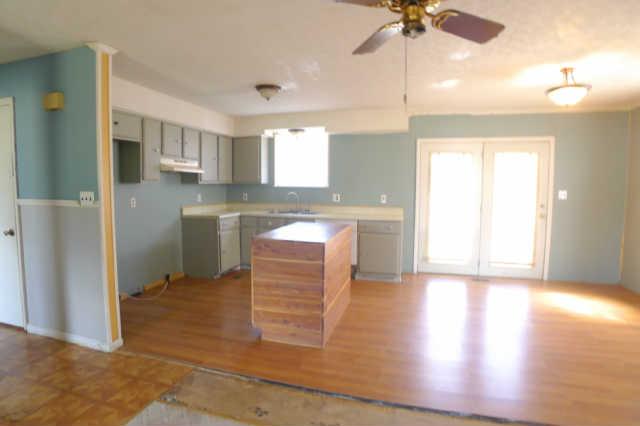 1196 Brummit Road Charlotte, TN 37036 - Photo 2 of 6 Gallery Image 2
