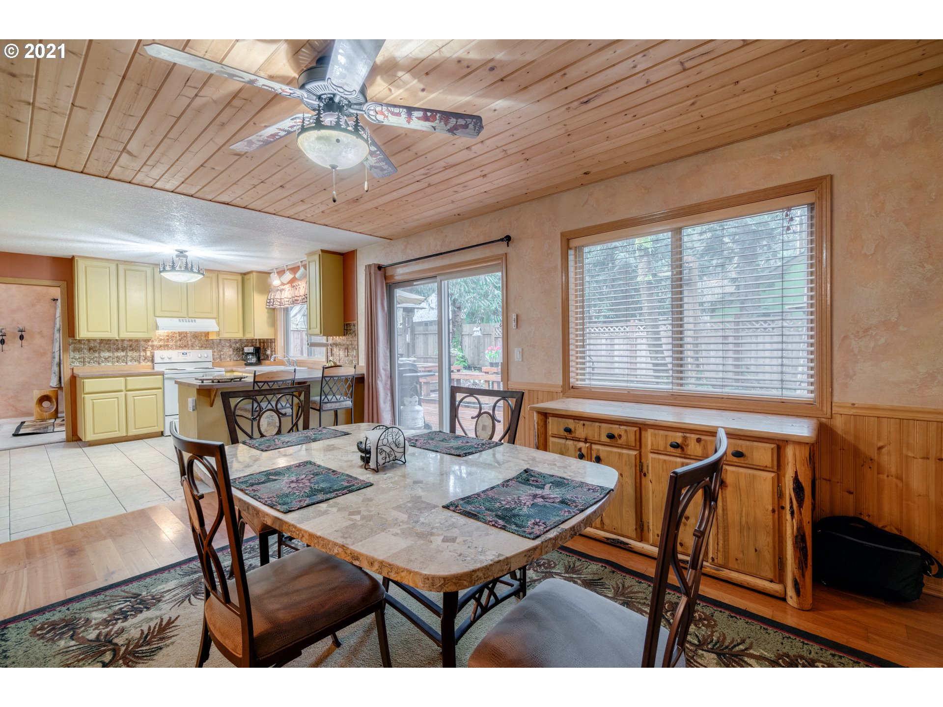 65366 East Timberline Drive Rhododendron, OR 97049 - Photo 12 of 28 Gallery Image 12