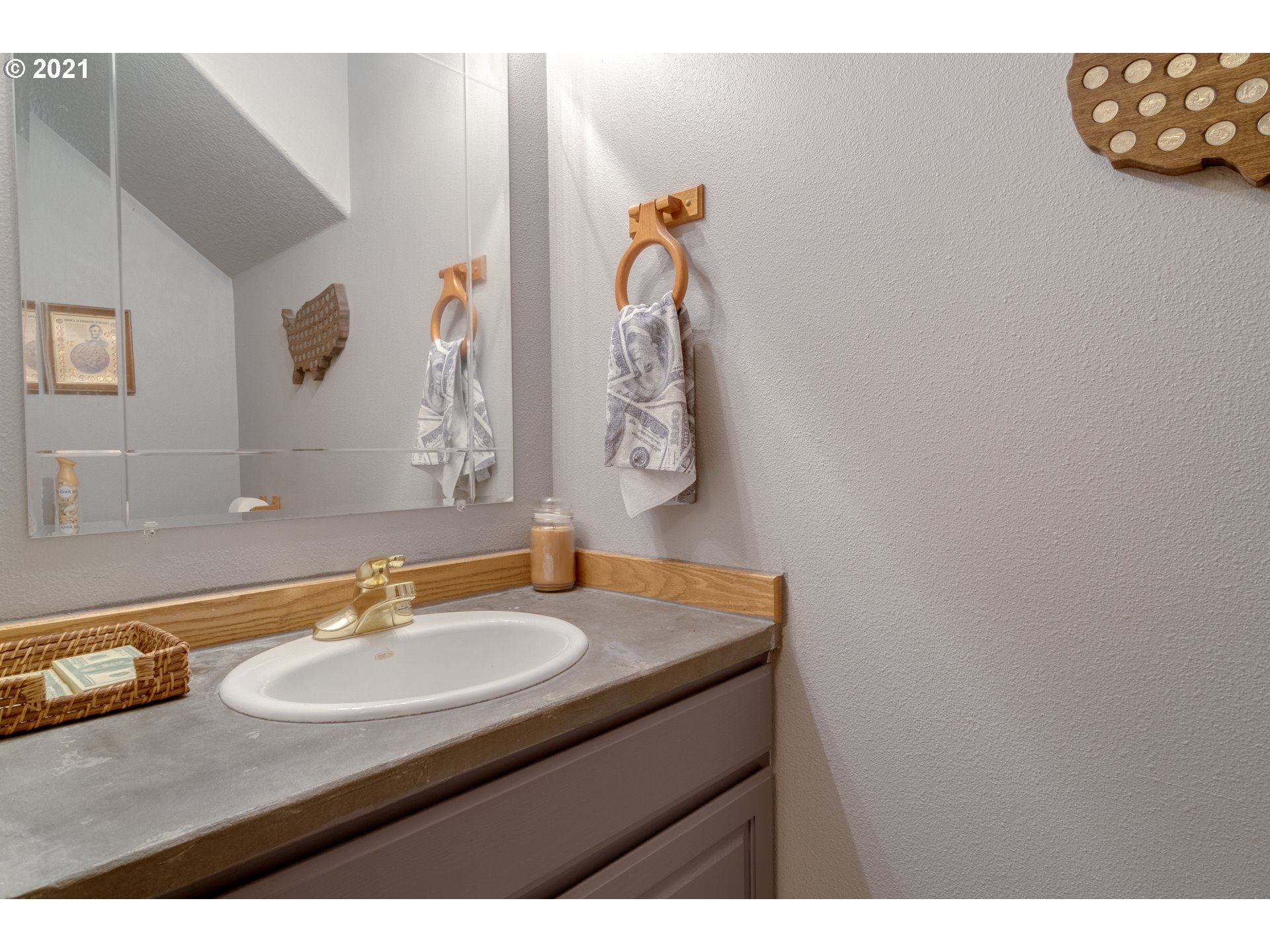 65366 East Timberline Drive Rhododendron, OR 97049 - Photo 18 of 28 Bathroom