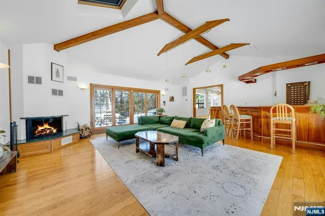 $950,000 | 60 Hopper Street, Hillsdale, NJ 07642