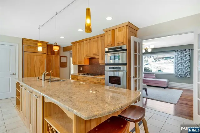 $950,000 | 60 Hopper Street, Hillsdale, NJ 07642