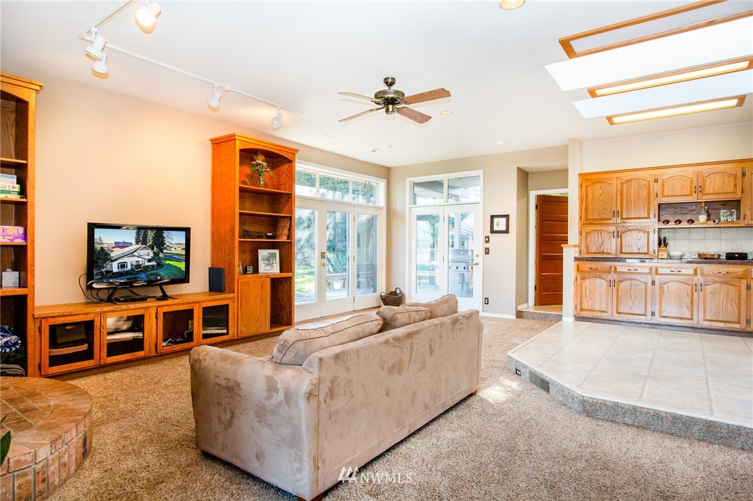 18244 Sam Bell Road Bow, WA 98232 - Photo 8 of 40 Gallery Image 8