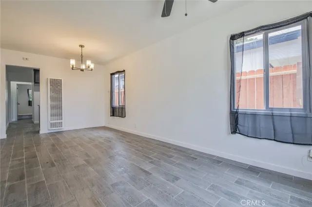 $579,900 | 1964 East 114th Street, Los Angeles, CA 90059