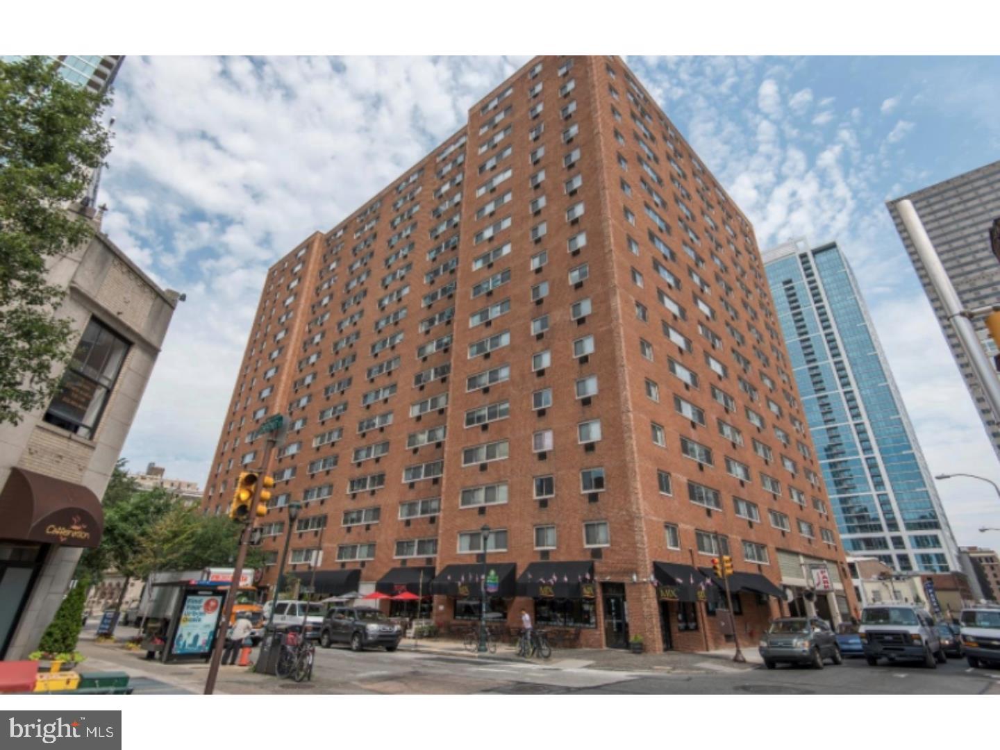 2101-17 Chestnut Street, Unit 1011 Philadelphia, PA 19103 - Photo 2 of 11