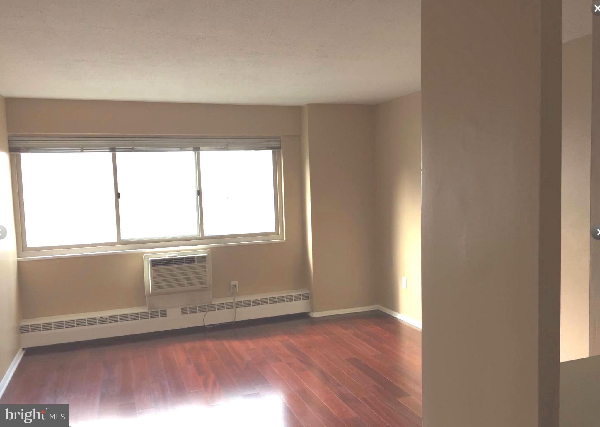 2101-17 Chestnut Street, Unit 1011 Philadelphia, PA 19103 - Photo 8 of 11