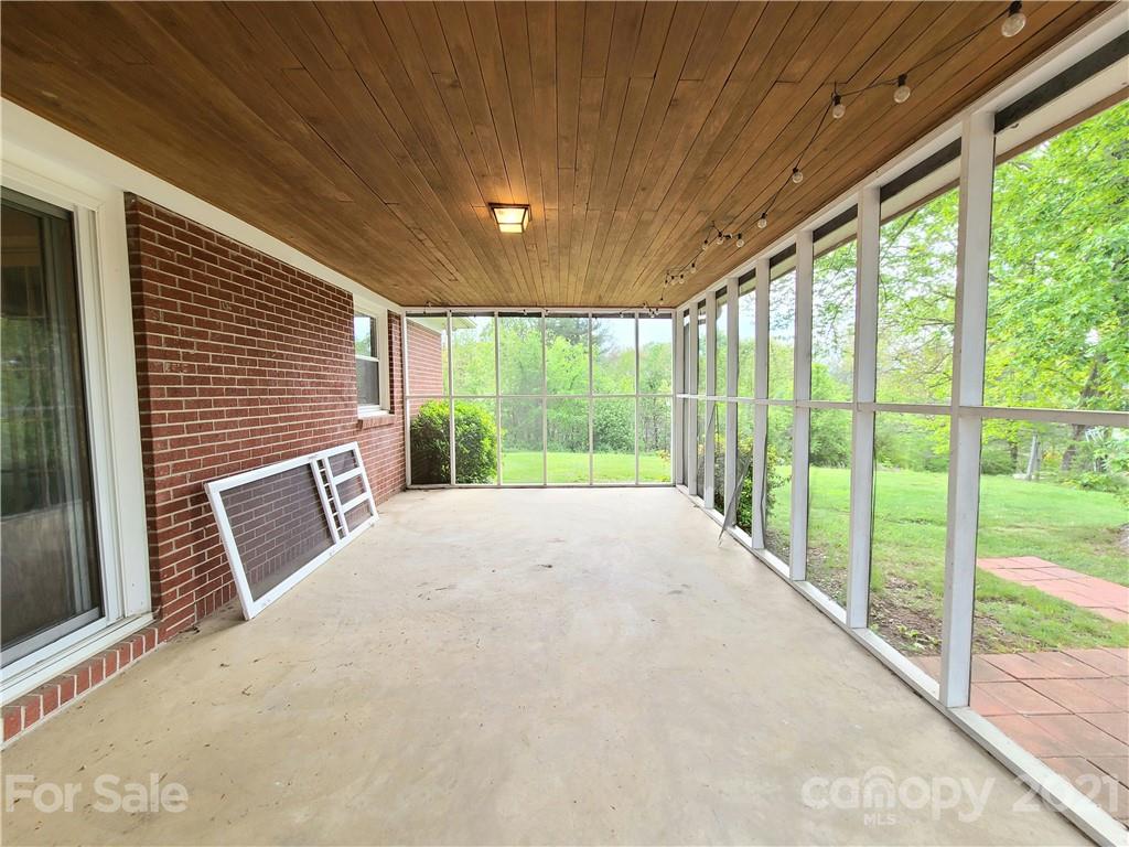 24 Ballard Road Weaverville, NC 28787 - Photo 3 of 21 Gallery Image 3