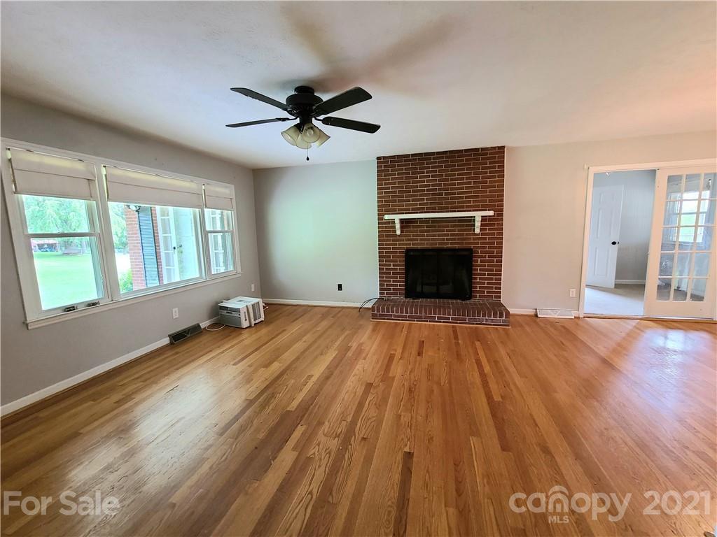 24 Ballard Road Weaverville, NC 28787 - Photo 8 of 21 Gallery Image 8