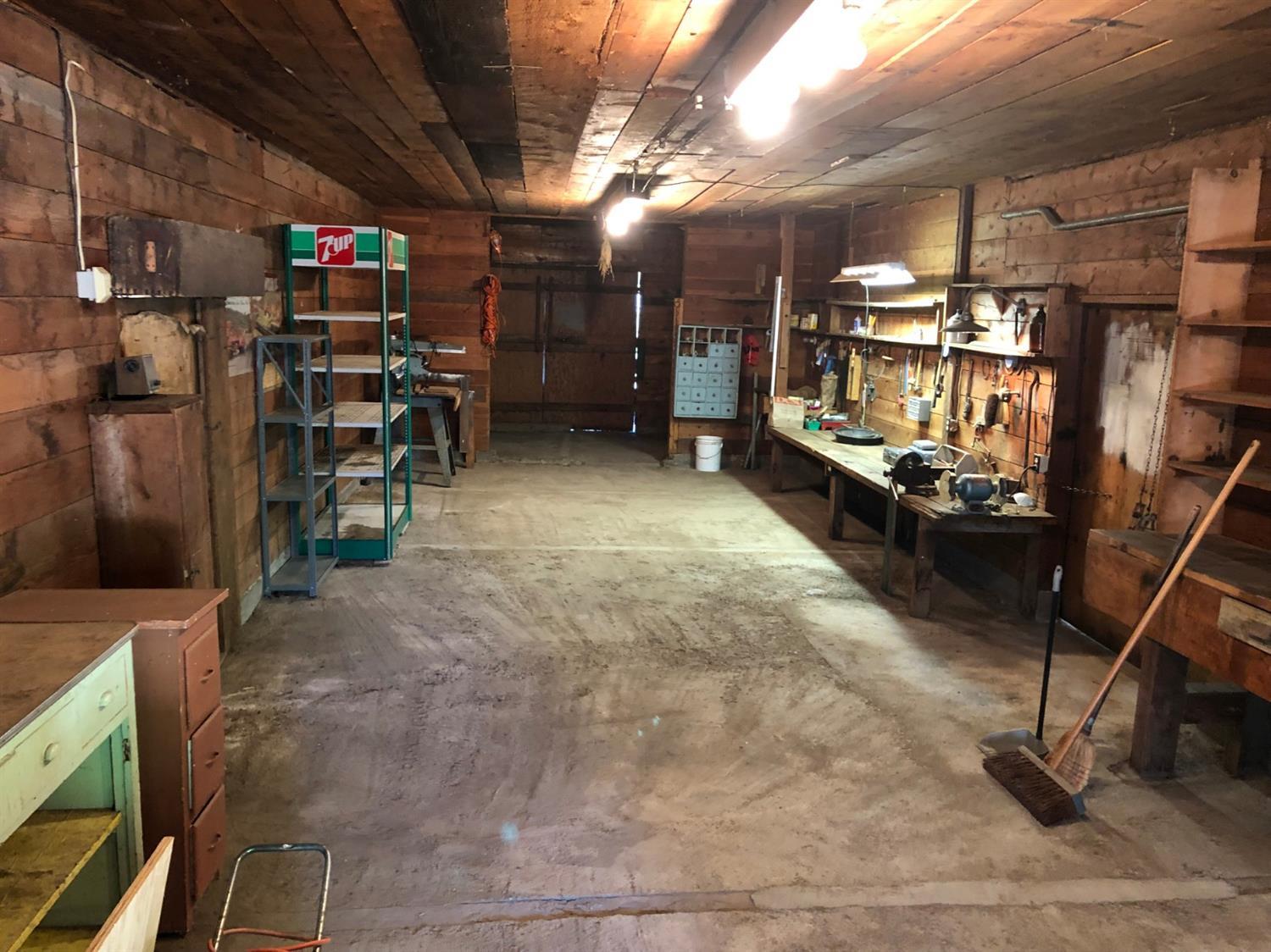 2368 Upper River Road Grants Pass, OR 97526 - Photo 8 of 30 a view of a storage room