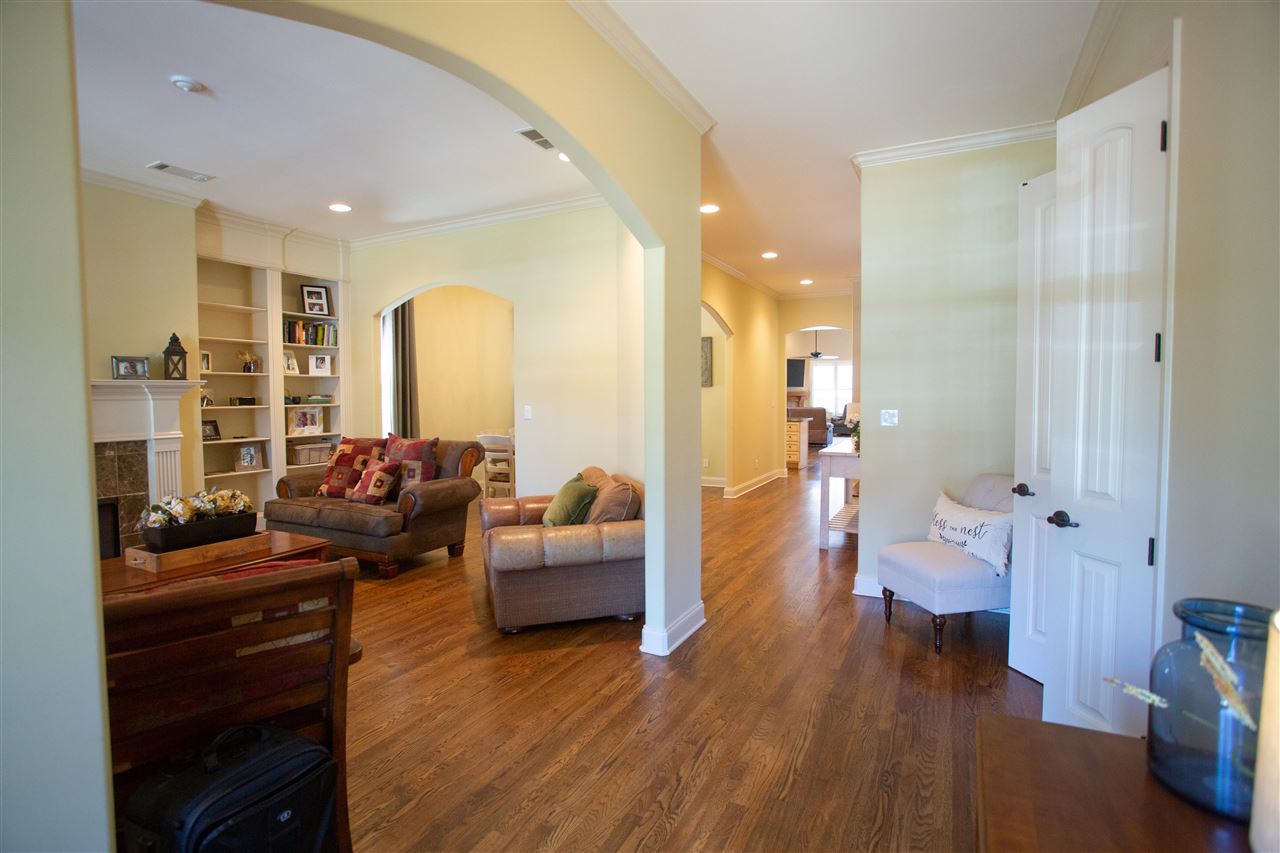 1031 Russell Farms Road Collierville, TN 38017 - Photo 2 of 22 Gallery Image 2