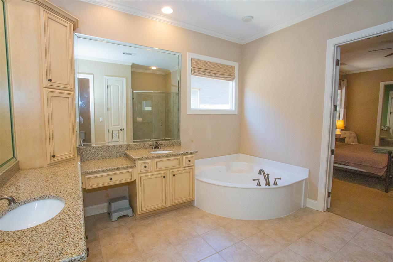 1031 Russell Farms Road Collierville, TN 38017 - Photo 12 of 22 Gallery Image 12