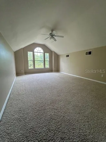 a view of empty room with window