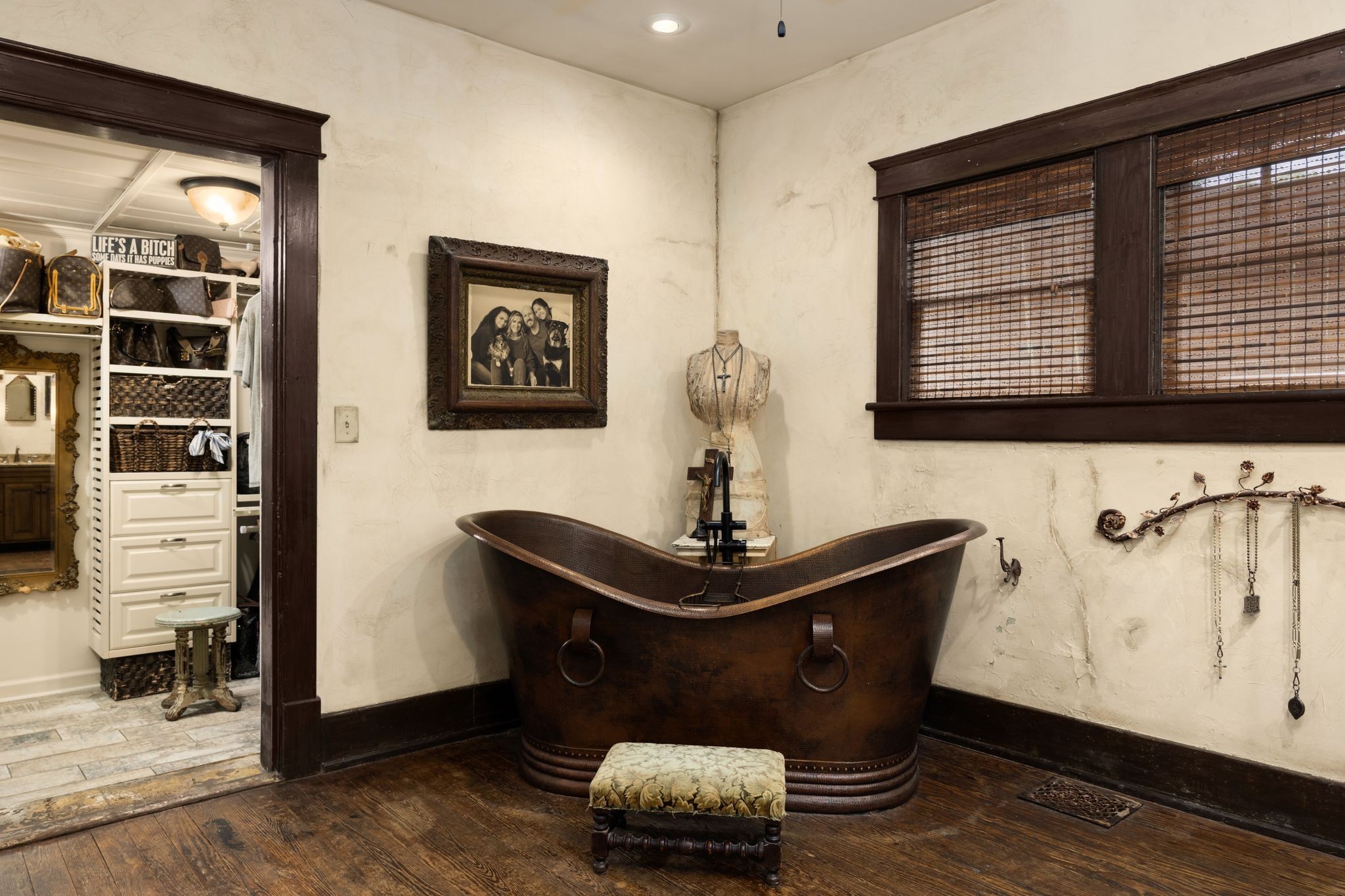 707 Inverness Avenue Nashville, TN 37204 - Photo 13 of 45 a room with furniture and wooden floor