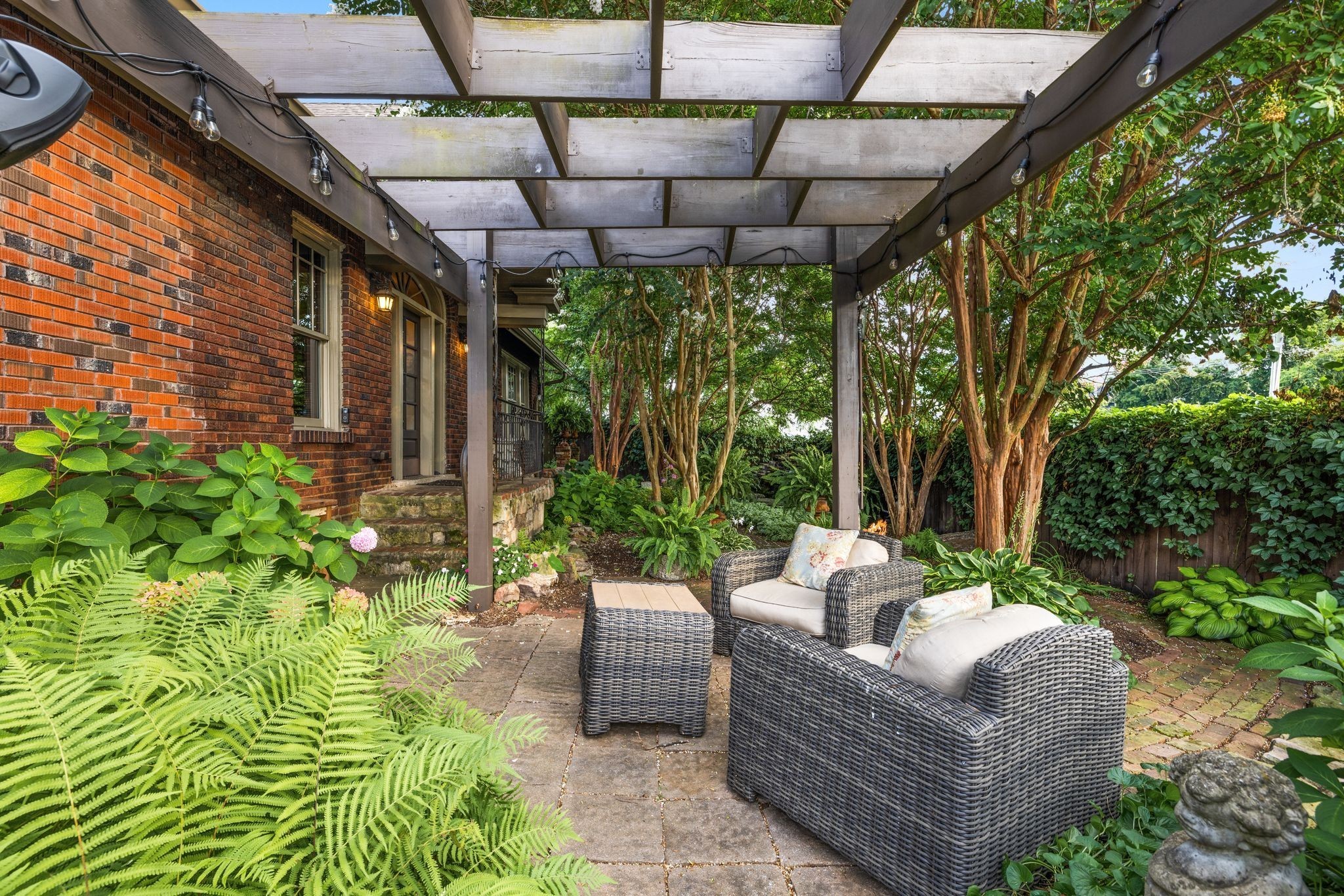 707 Inverness Avenue Nashville, TN 37204 - Photo 19 of 45 a patio with patio area