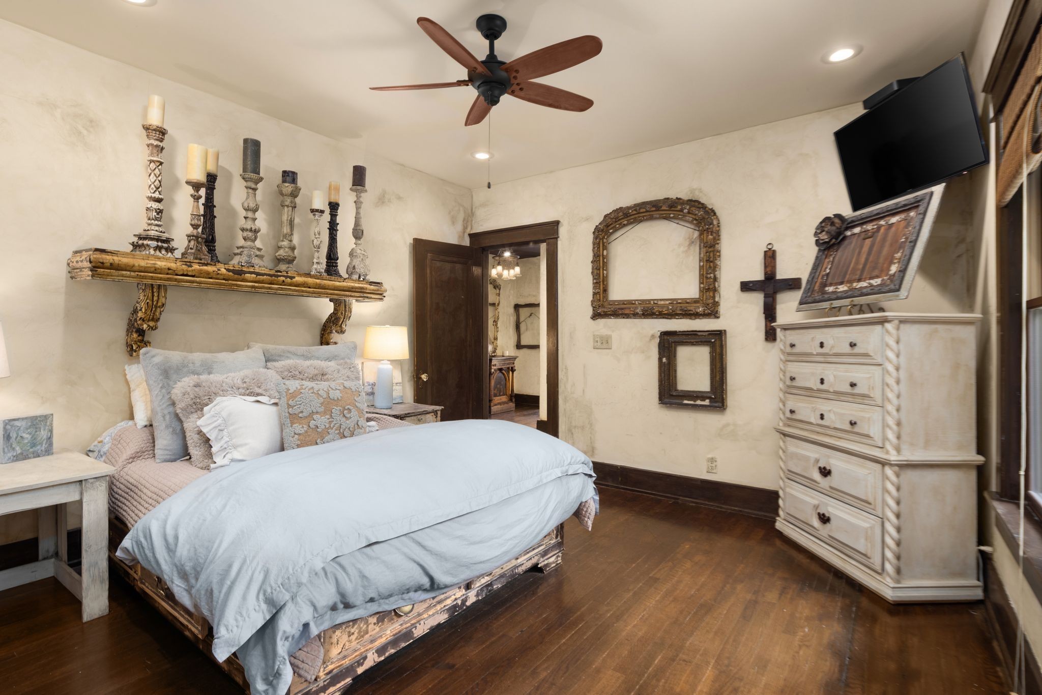 707 Inverness Avenue Nashville, TN 37204 - Photo 10 of 45 a bedroom with a bed and a flat screen tv