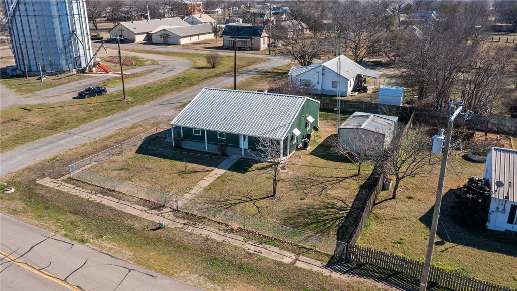 702 Main Windom, TX 75492 - Photo 29 of 30 a aerial view of a house with swimming pool
