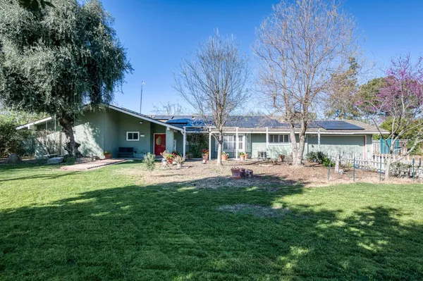 $700,000 | 6732 East Harvey Avenue, Fresno, CA 93727
