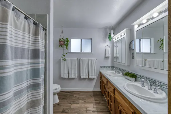 $650,000 | 6732 East Harvey Avenue, Fresno, CA 93727