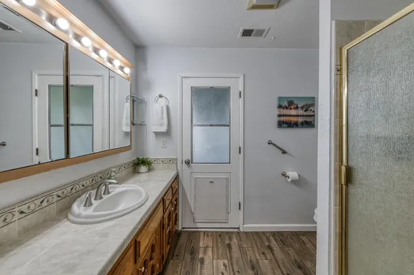 $700,000 | 6732 East Harvey Avenue, Fresno, CA 93727