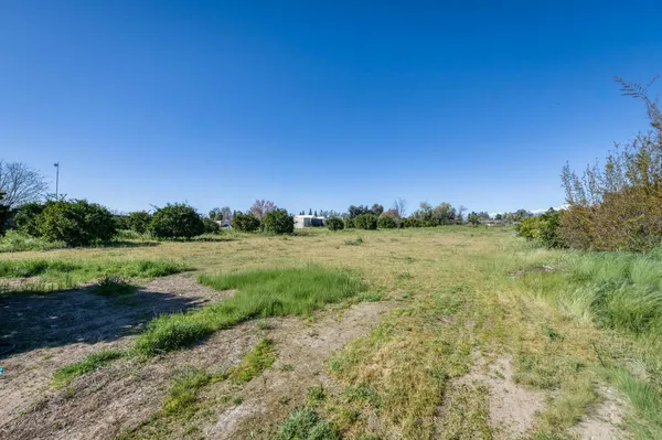 $650,000 | 6732 East Harvey Avenue, Fresno, CA 93727