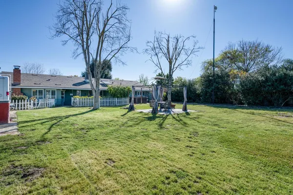 $650,000 | 6732 East Harvey Avenue, Fresno, CA 93727