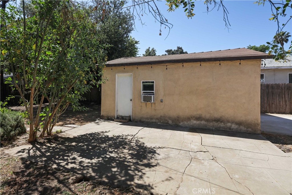 5940 Cedros Avenue Van Nuys, CA 91411 - Photo 21 of 23 a view of backyard of the house
