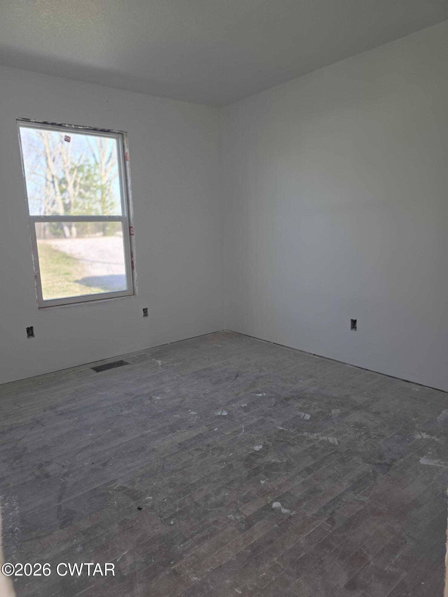 13761 Natchez Trace Road Lexington, TN 38351 - Photo 9 of 11 Bedroom 2