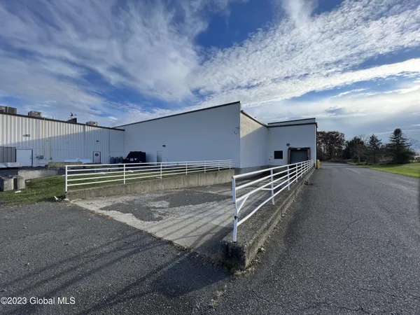 $7 | 15 Dardess Drive, Chatham Village, NY 12037