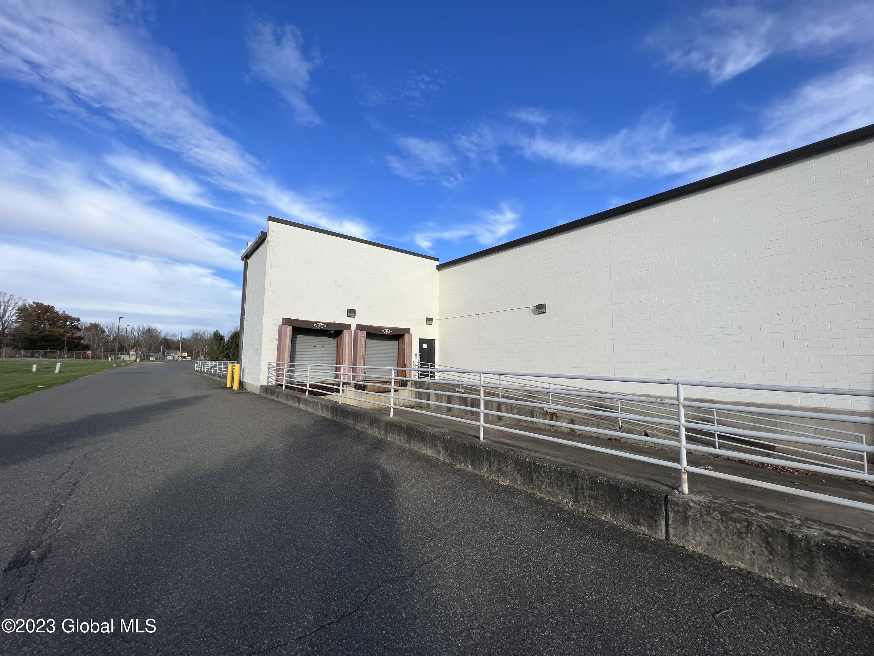 15 Dardess Drive Chatham Village, NY 12037 - Photo 3 of 16 IMG_6127