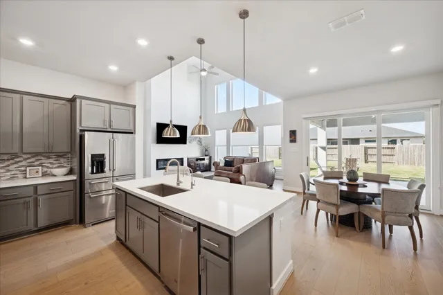 $5,500 | 2238 Mason Terrace Drive, Friendswood, TX 77546