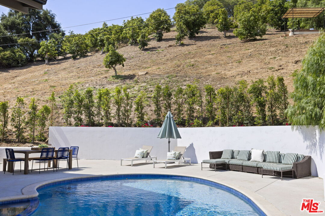 1131 Rancho Drive Ojai, CA 93023 - Photo 50 of 58