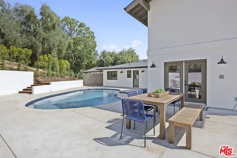 $4,250,000 | 1131 Rancho Drive, Ojai, CA 93023