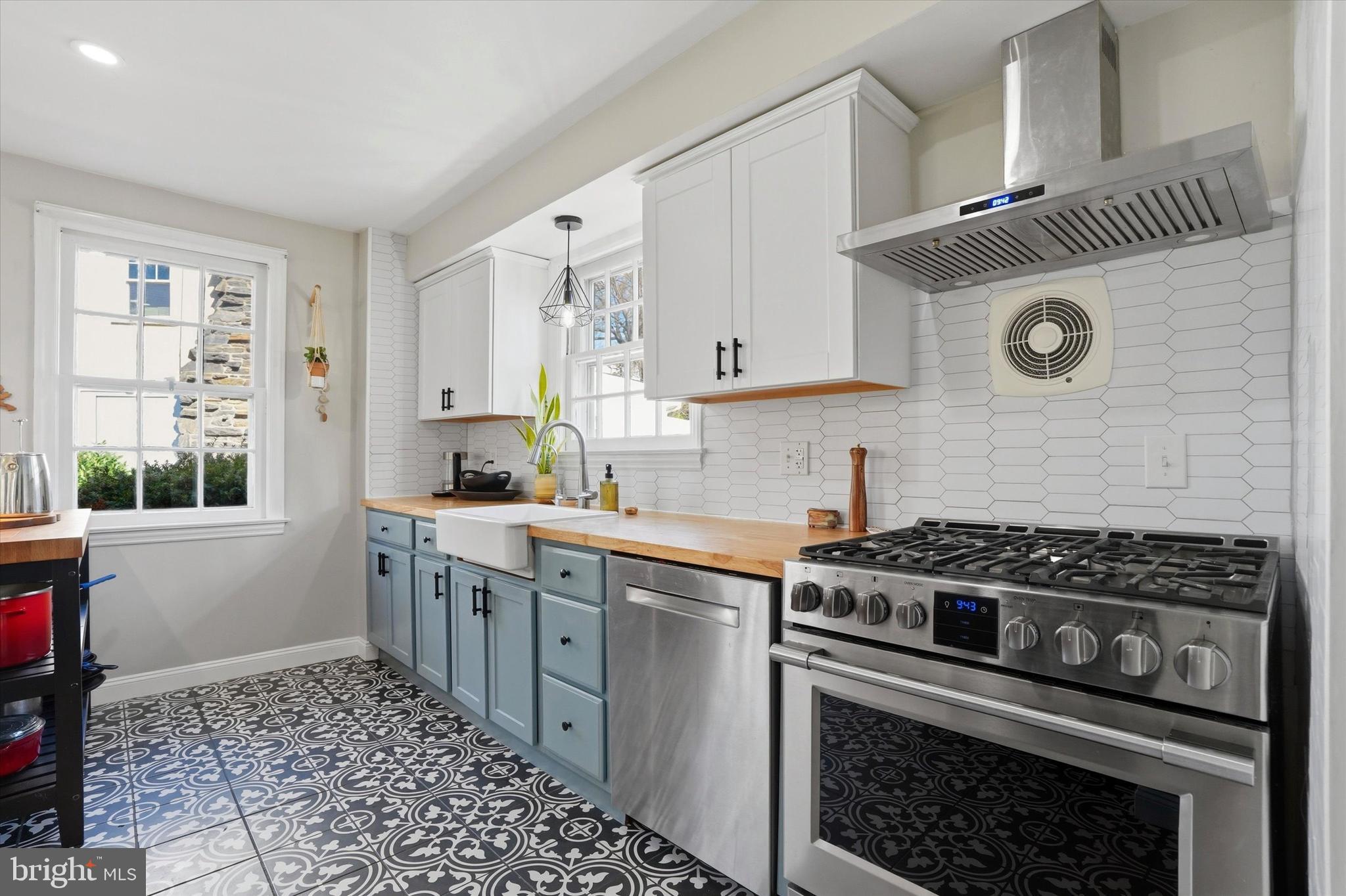 307 Valley Road Havertown, PA 19083 - Photo 15 of 52