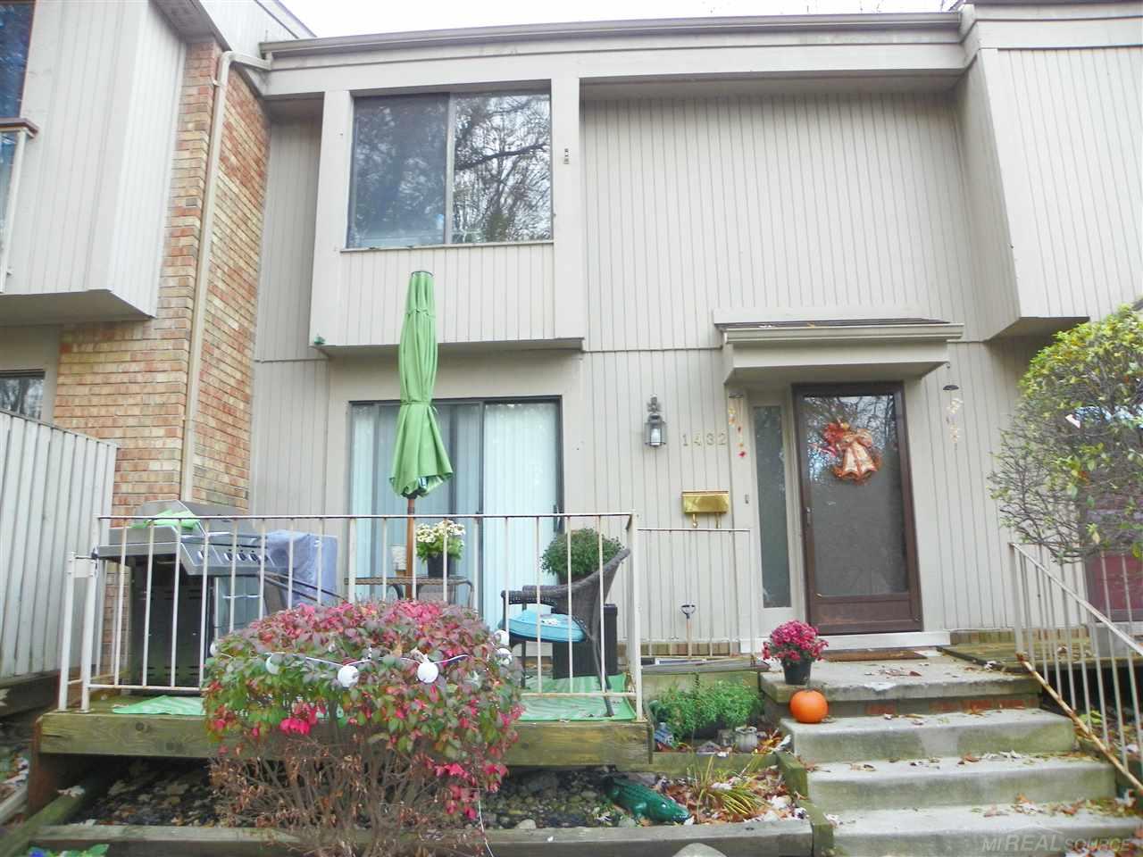 1432 Oakbrook Rochester Hills, Unit BLDG 12 Rochester, MI 48307 - Photo 1 of 19