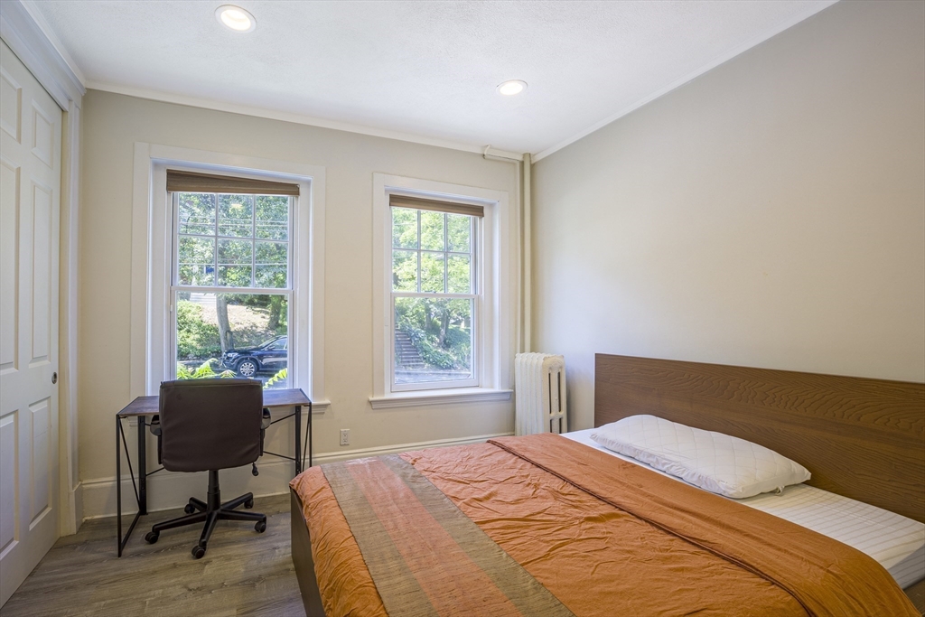 12 Colbourne Crescent, Unit 1 Brookline, MA 02445 - Photo 15 of 23