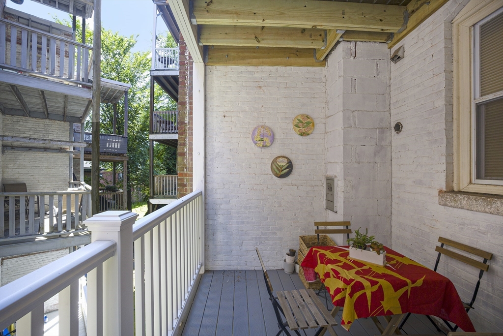 12 Colbourne Crescent, Unit 1 Brookline, MA 02445 - Photo 9 of 23