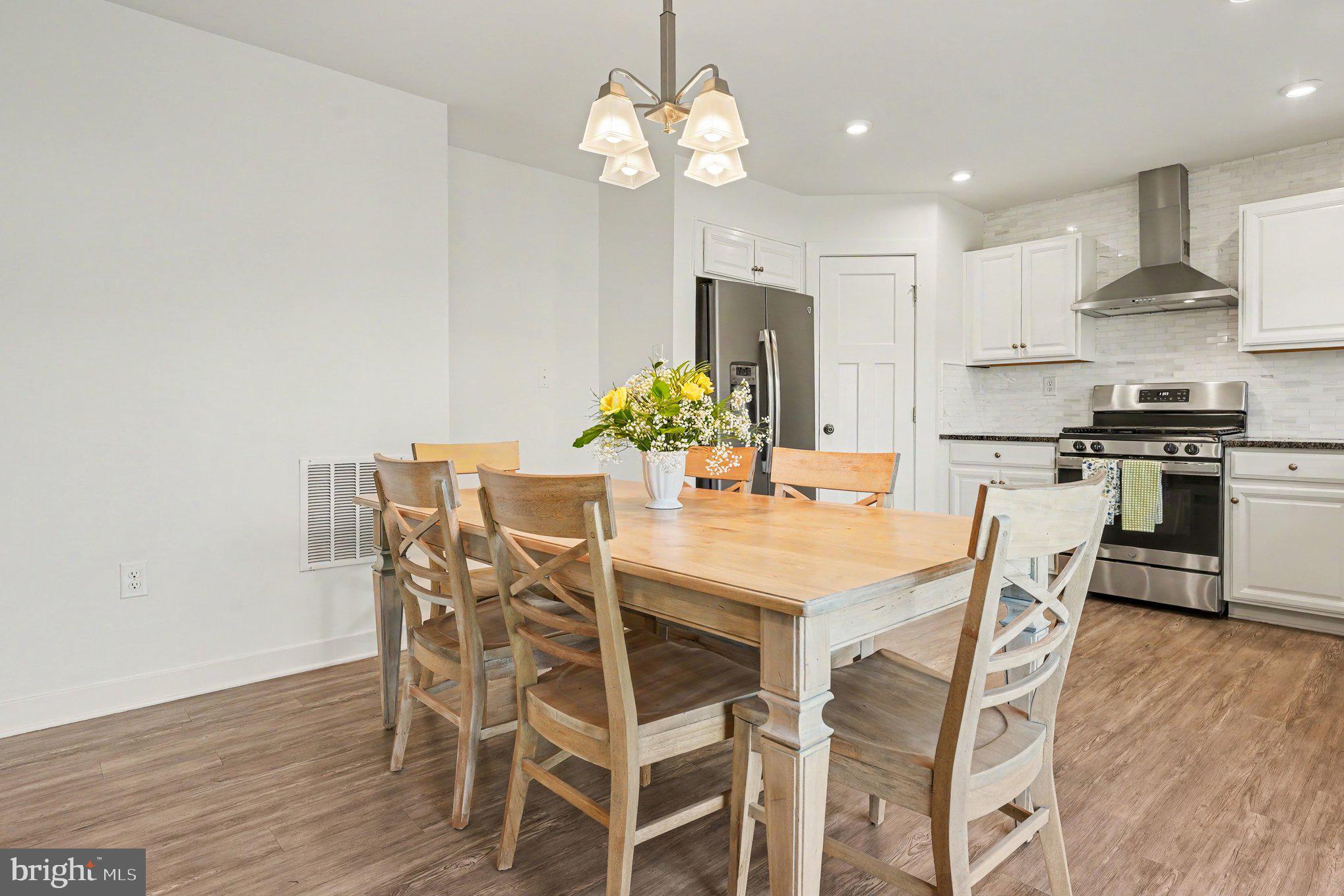 165 Pixie Moss Road Pottstown, PA 19464 - Photo 15 of 37 Bright and inviting dining space.