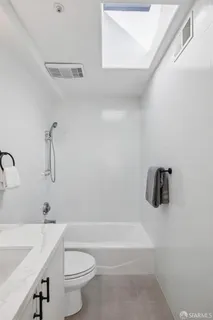 $2,250,000 | 548 Duncan Street, Unit 201, San Francisco, CA 94131