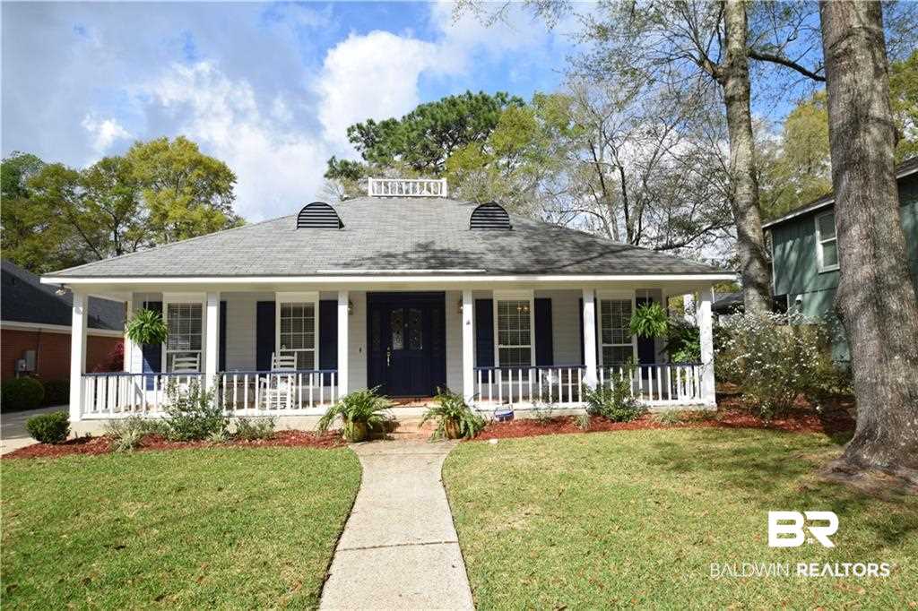 852 West Briar Court Mobile, AL 36609 - Photo 1 of 40 Welcome to 852 West Briar Court.