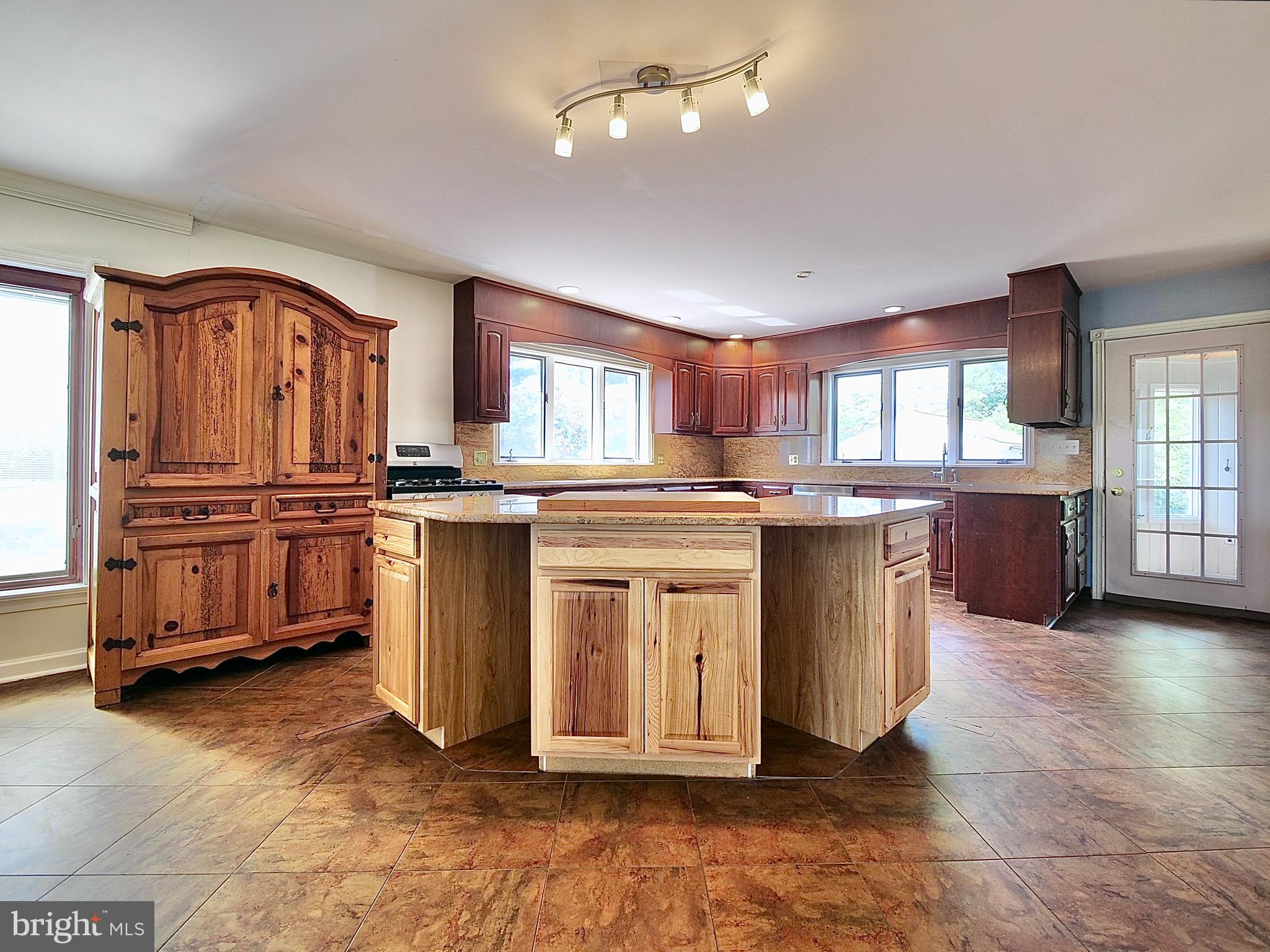 106 West Knowlton Road Media, PA 19063 - Photo 13 of 72 Gallery Image 13