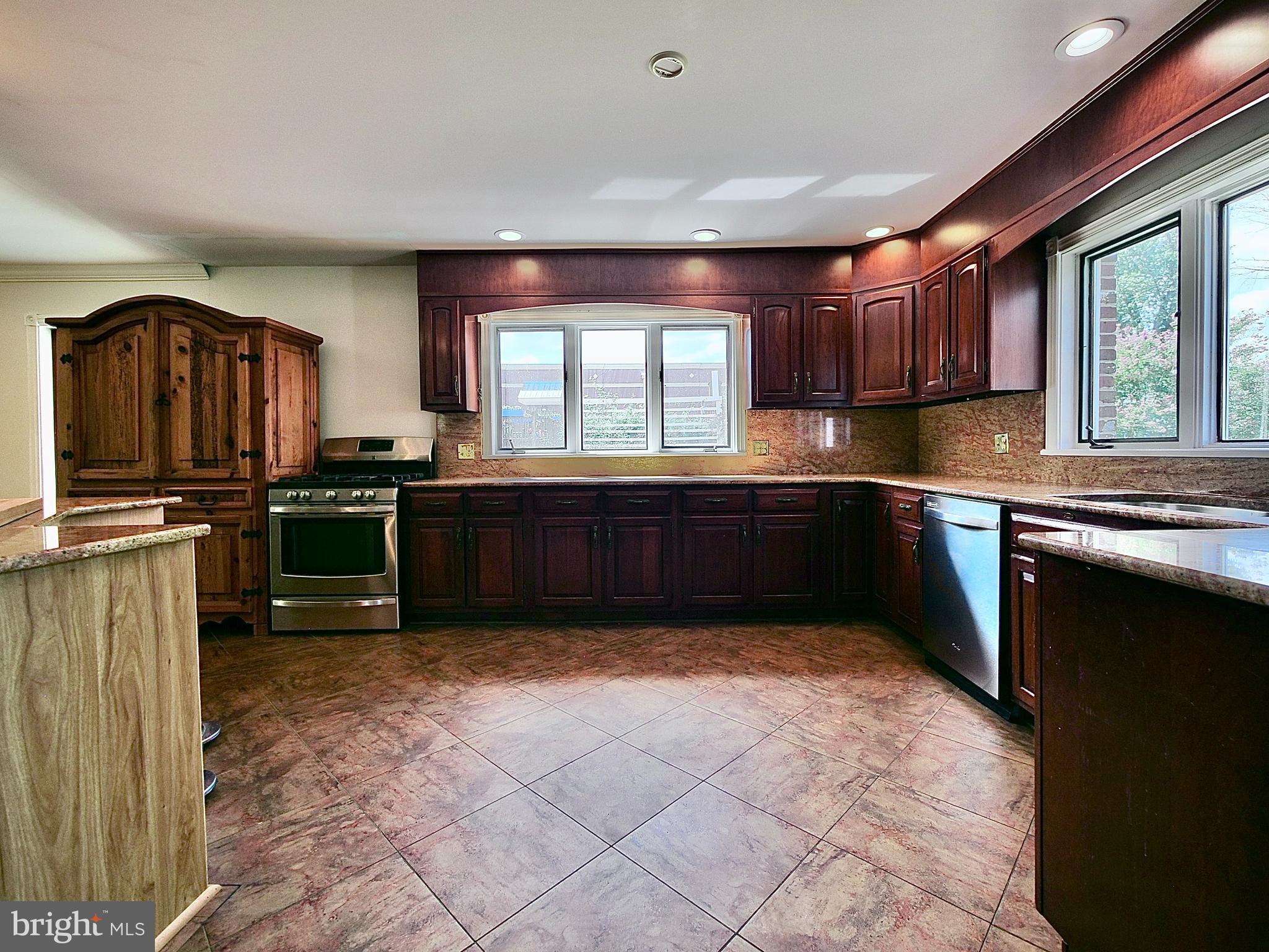 106 West Knowlton Road Media, PA 19063 - Photo 5 of 72 Gallery Image 5
