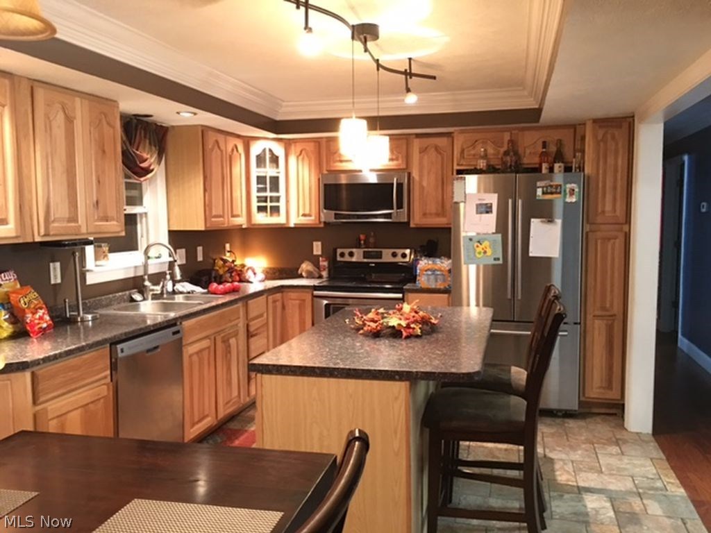 255 Reeves Drive Wellsburg, WV 26070 - Photo 3 of 35 Gallery Image 3