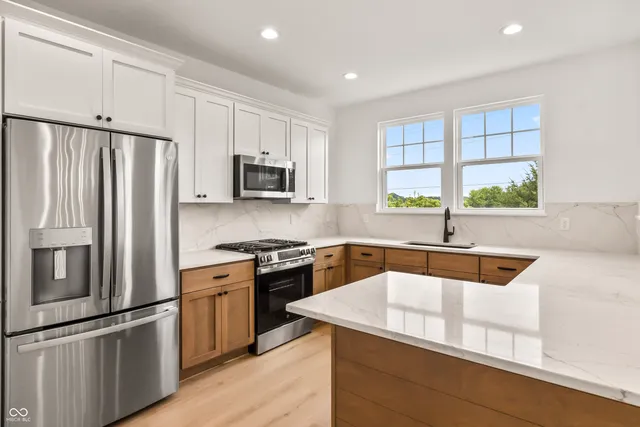 $600,000 | 15407 Mystic Rock Drive, Carmel, IN 46033