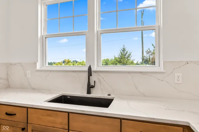 $600,000 | 15407 Mystic Rock Drive, Carmel, IN 46033