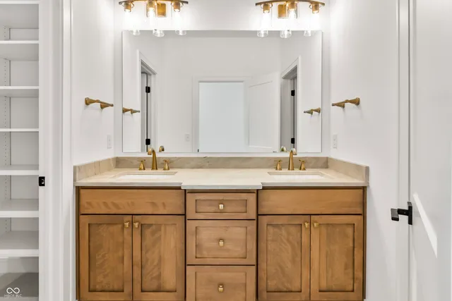 $600,000 | 15407 Mystic Rock Drive, Carmel, IN 46033