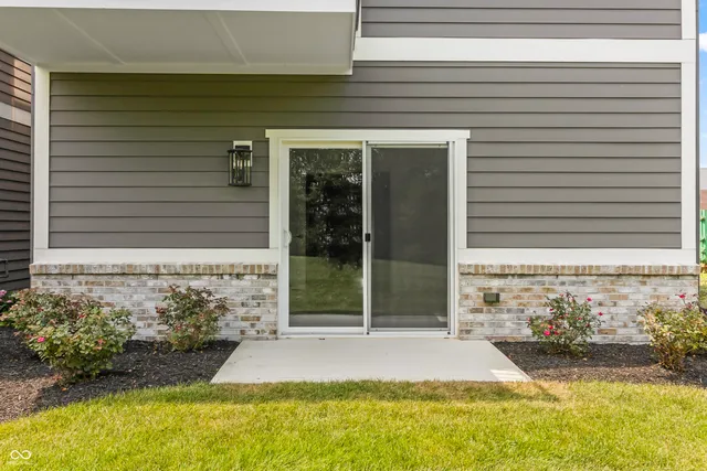 $600,000 | 15407 Mystic Rock Drive, Carmel, IN 46033