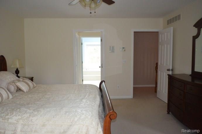42023 Hunters Ridge Canton, MI 48188 - Photo 21 of 29